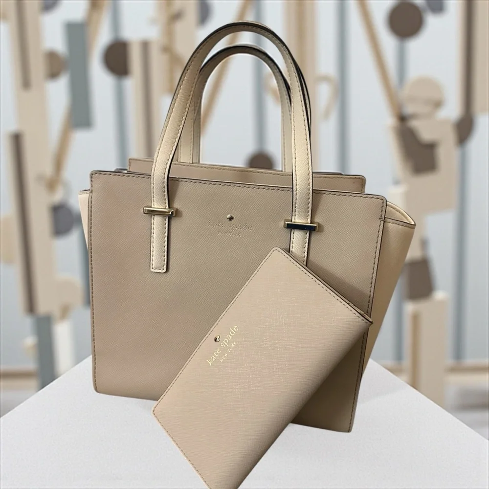 KATE SPADE CEDAR STREET Bifold Cedar Street Wallet in Crisp Linen NEW MSRP $100